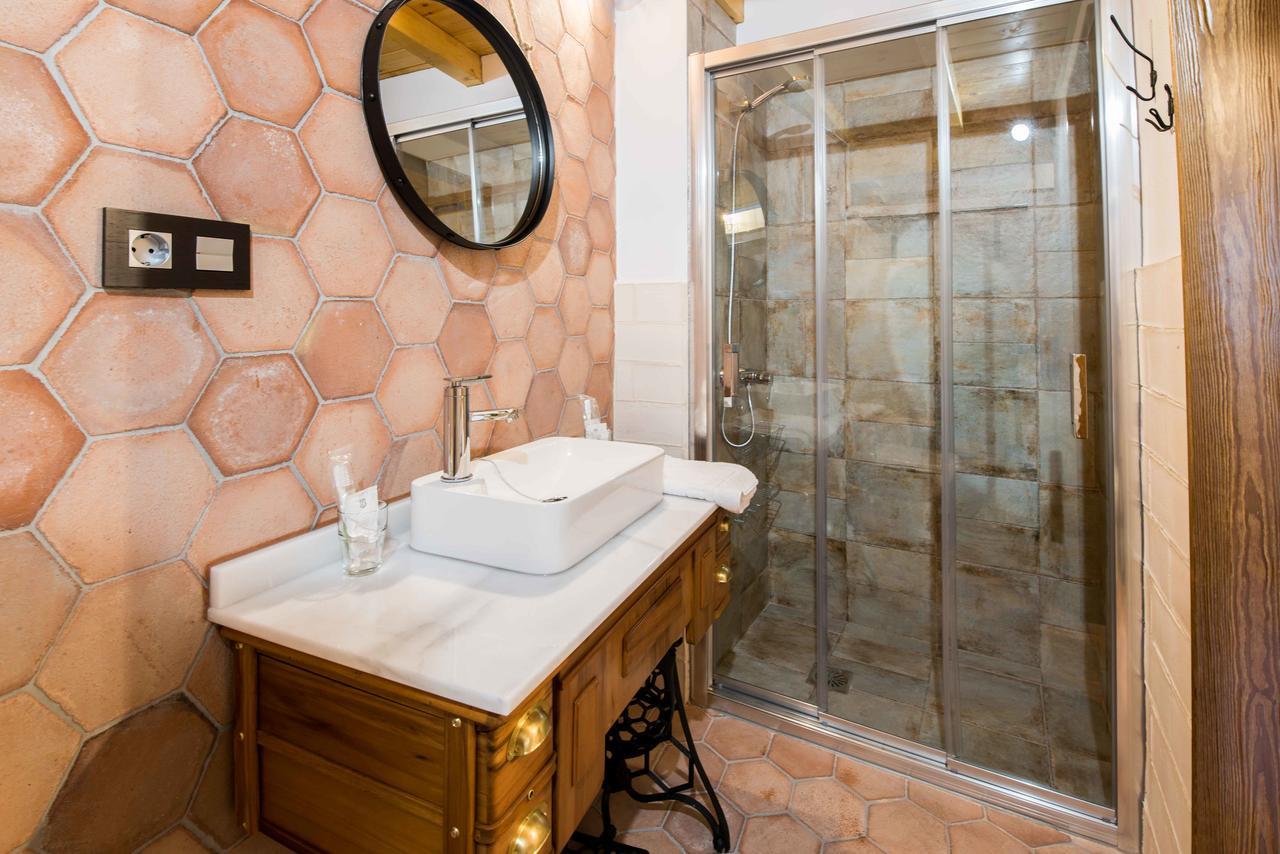 La Maroma Rooms & Views 阿尔哈马德格兰娜达 外观 照片